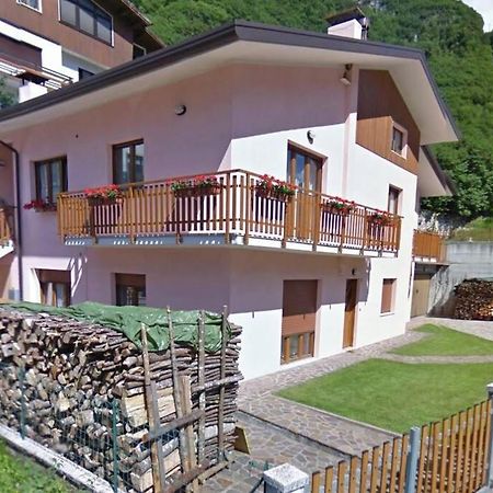Casa Rosa Lägenhet Longarone Exteriör bild