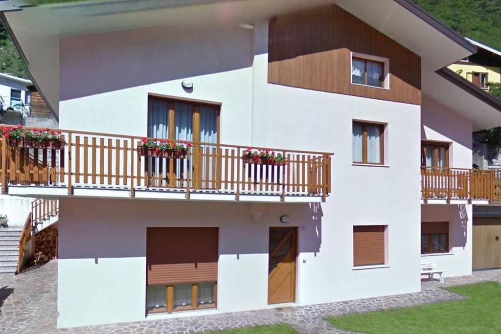 Casa Rosa Lägenhet Longarone Exteriör bild
